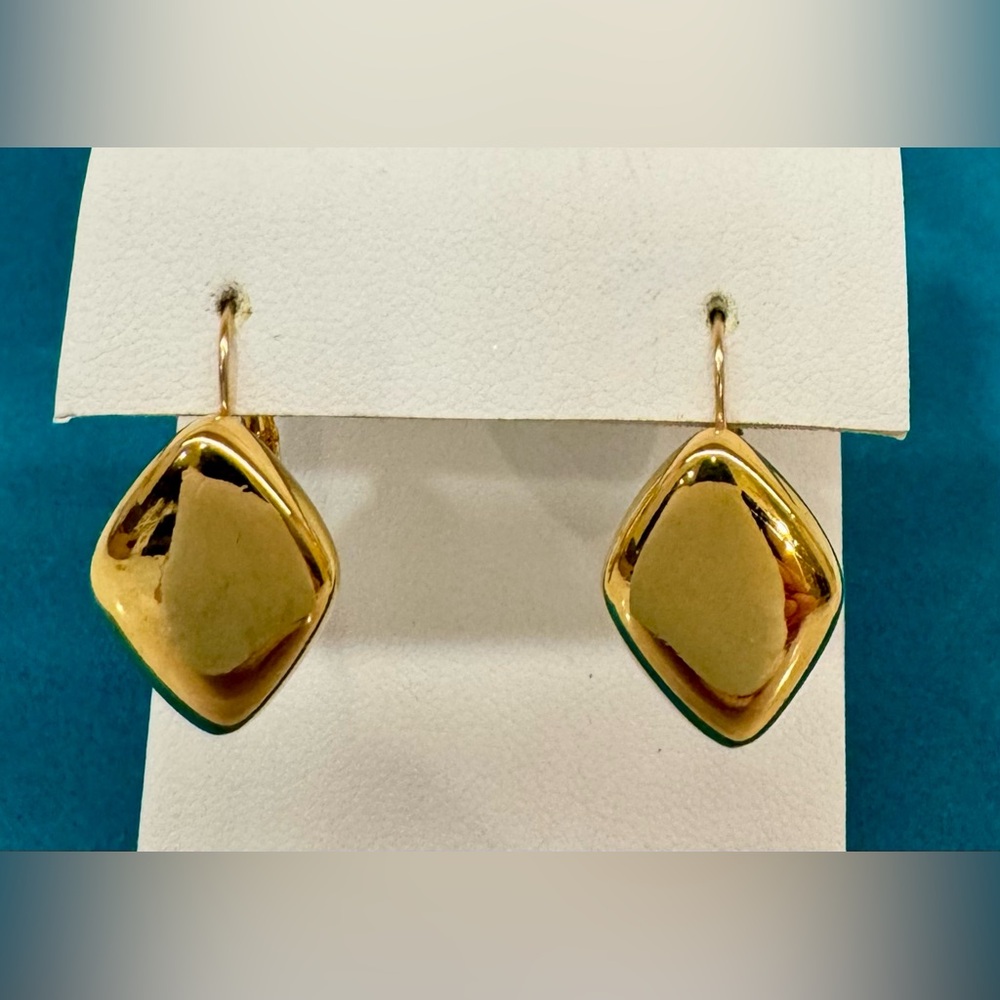 💛 NWT Monet Sculpted Geometric Gold-Tone Drop Earrings – Modern Retro Style
